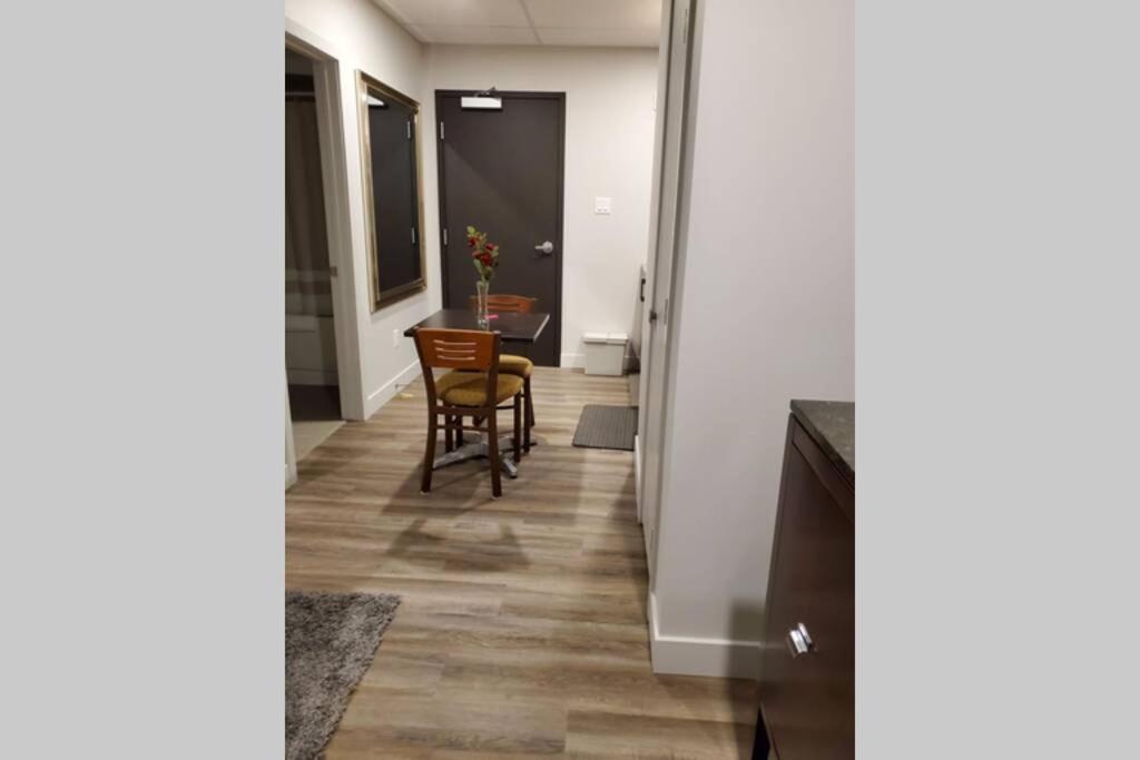 Cozy Sweet Studio #4, Only 10 Min To D.T. Ottawa Gatineau Bagian luar foto